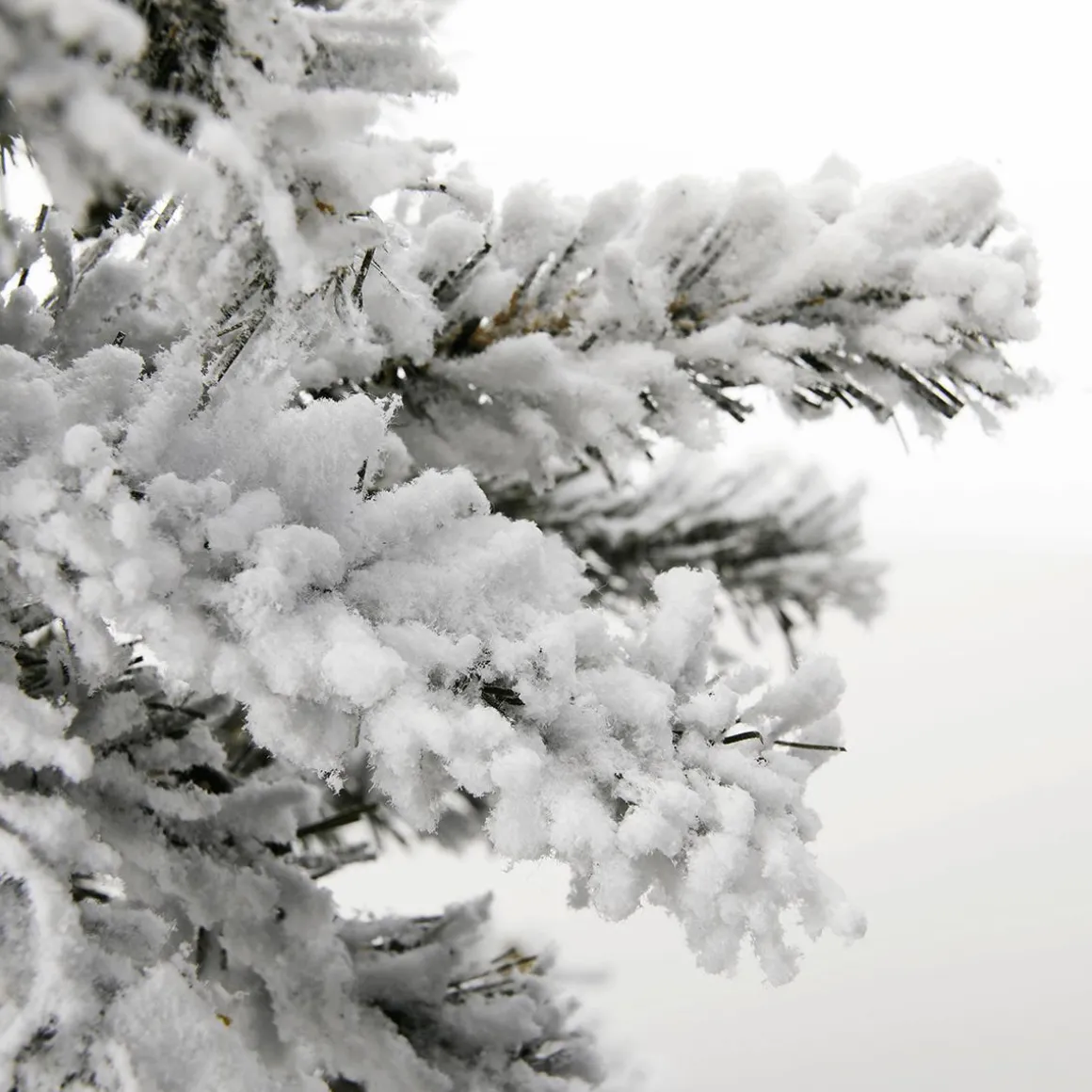 Abeto Artificial Nevado Con LED 60 Cm