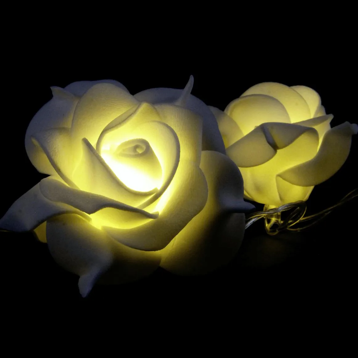 Cadena De Luces A Pilas Con Rosas Blancas 110 Cm