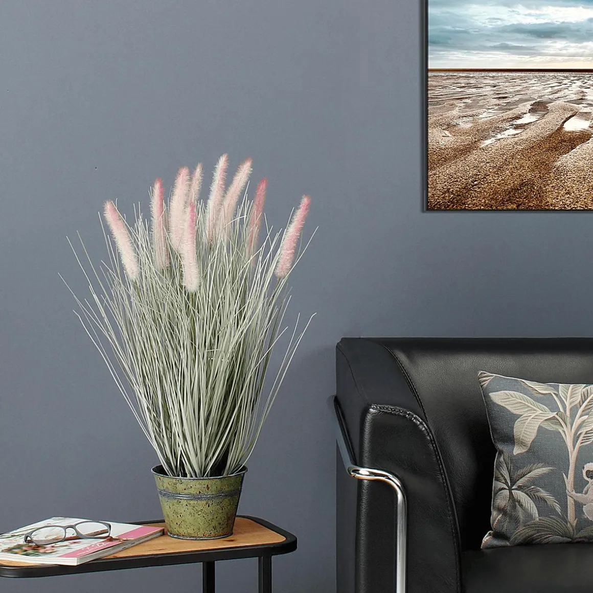 Fina Hierba Decorativa De Cerdas De Pluma En Rosa Plateado En Una Noble Maceta De Zinc 57 Cm