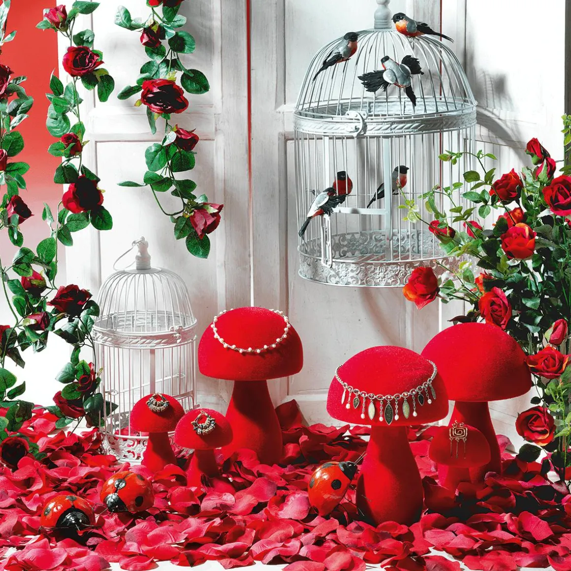 Guirnalda De Rosas Artificial 180 Cm, Color Rojo