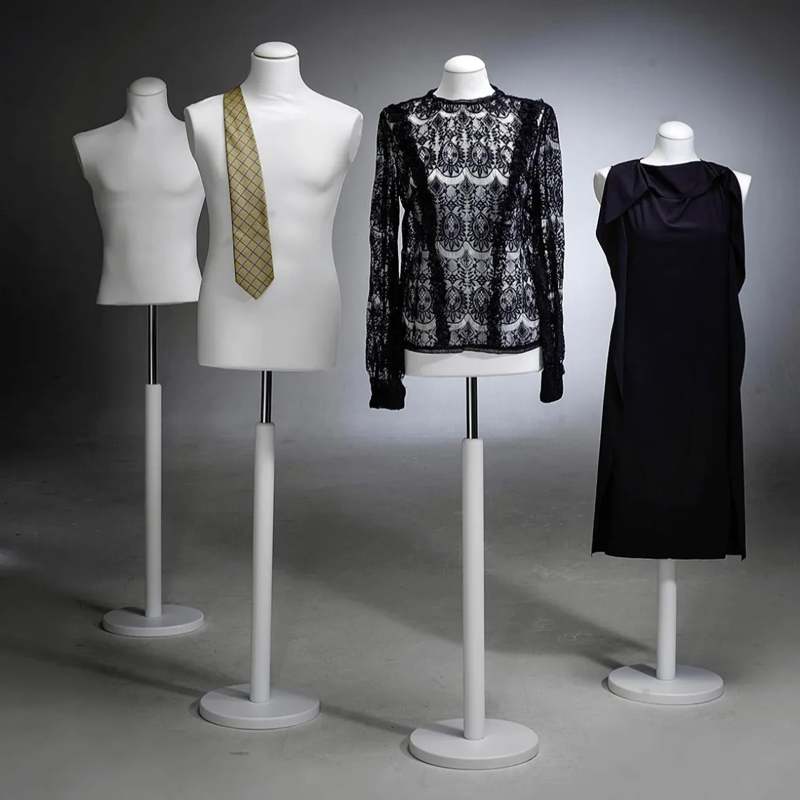 Maniquí De Costura De Mujer, Busto De 72 Cm, Color Negro/negro
