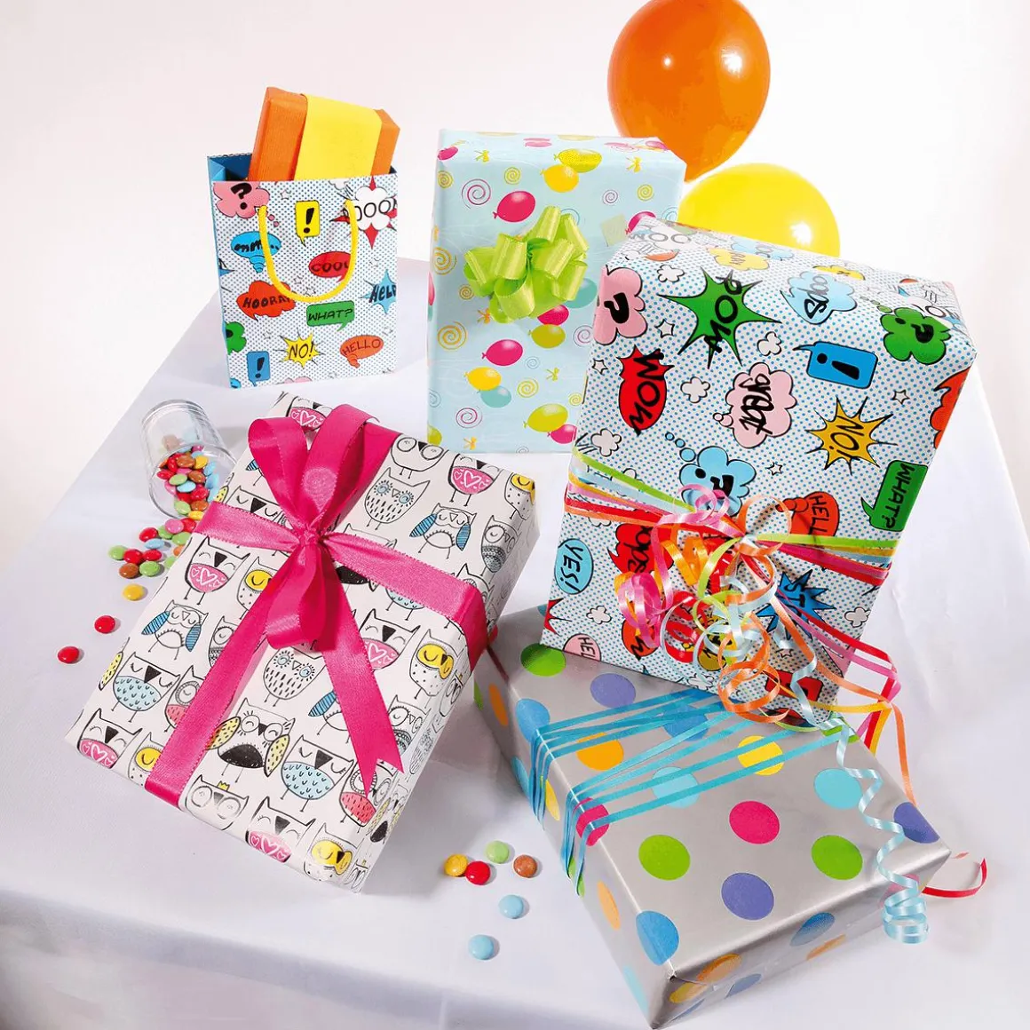 Papel De Envolver Sostenible, Plateado Y Con Puntos De Colores - Bobina De Papel De Envolver De 50 M