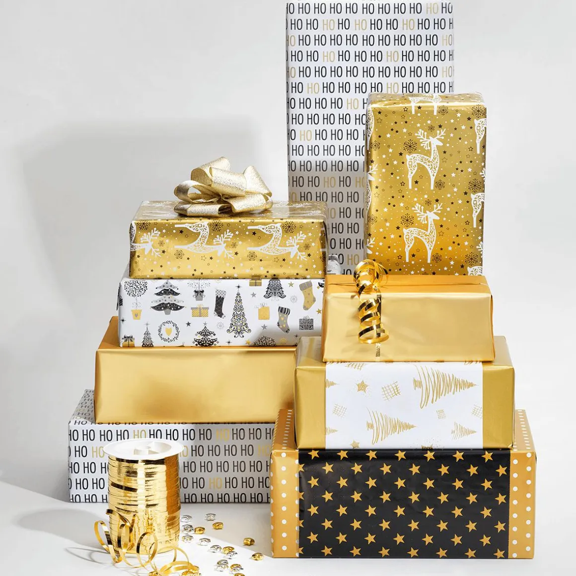 Papel De Regalo Navideño Sostenible De Doble Cara Con Abetos Y Estrellas En Dorado - Bobina De Papel De Regalo De 50 M