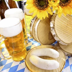 Pareja De Salchichas Blancas Con Mostaza
