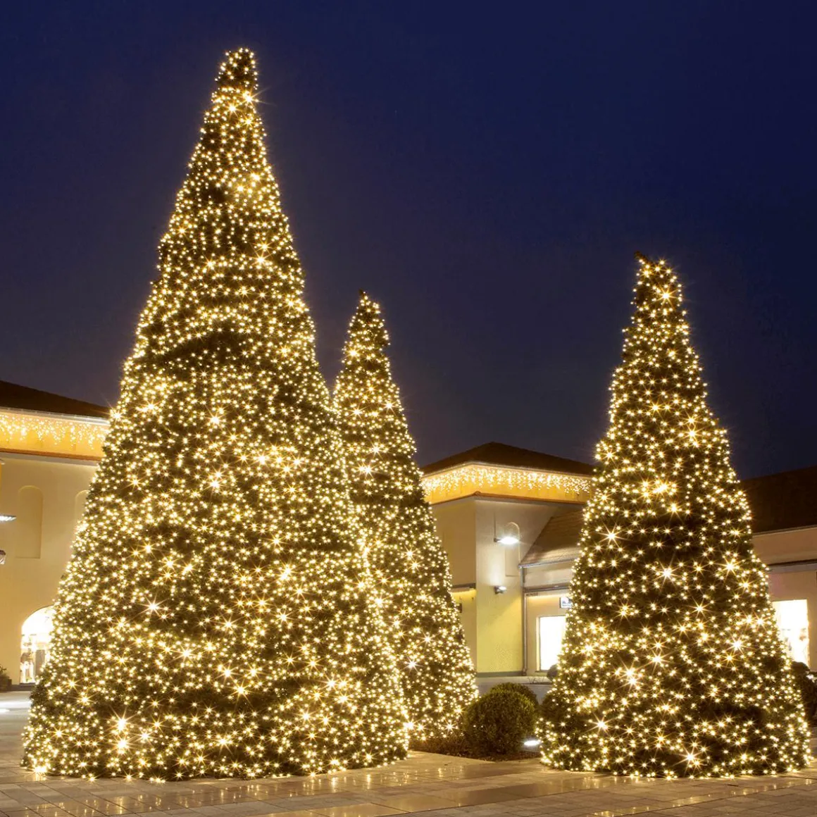 Árbol Gigante Sin Iluminación, Altura: 580 Cm